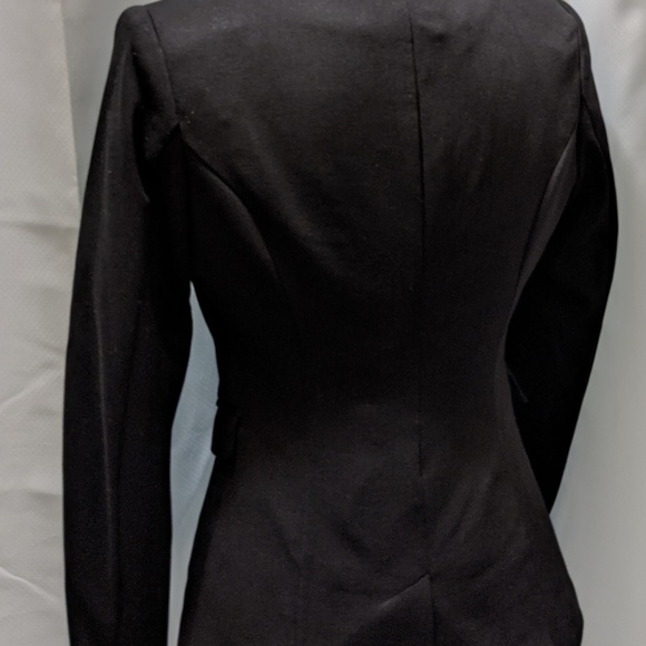H & M Black Blazer - Picture 5 of 6